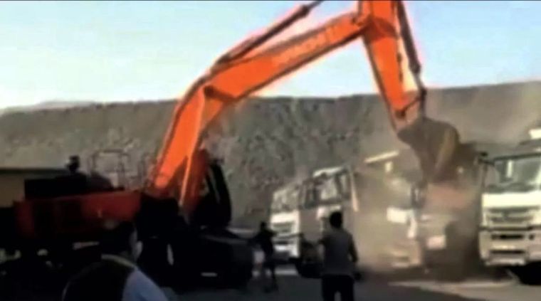 Las tosqueras. Se utilizan para extraer materiales de construcción pero después quedan grandes pozos abandonados.