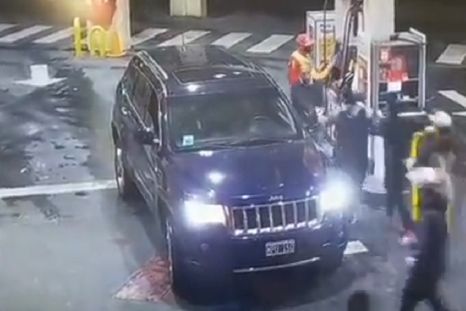 Un conductor y un playero fueron las víctimas del robo piraña