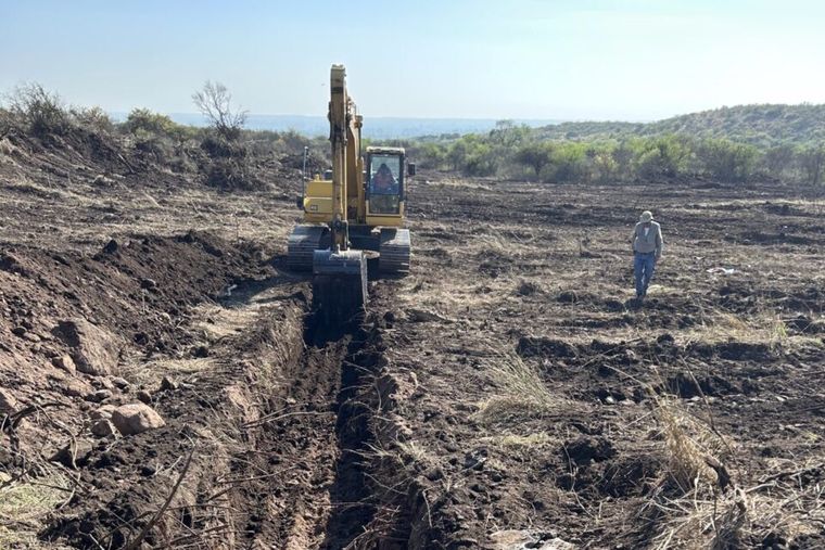 El Equipo Argentino de Antropología Forense trabajando en La Perla. El Equipo Argentino de Antropología Forense trabajando en La Perla.