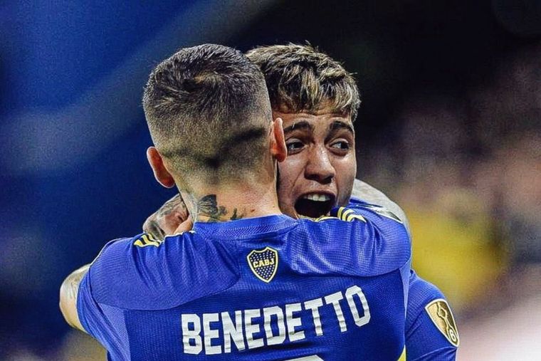 Zeballos y Benedetto fueron los goleadores de una noche muy explosiva en ataque para Boca.