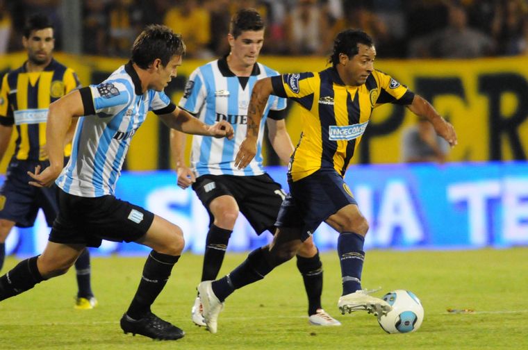 Hernán Encina jugando para Rosario Central.