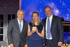 Alfredo Cornejo junto a Noelia Rinaudo y el CEO de Doña Paula, Mauricio Palacios