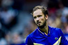 Medvedev barrió a Alcaraz y jugará la final del US Open. Foto: EFE