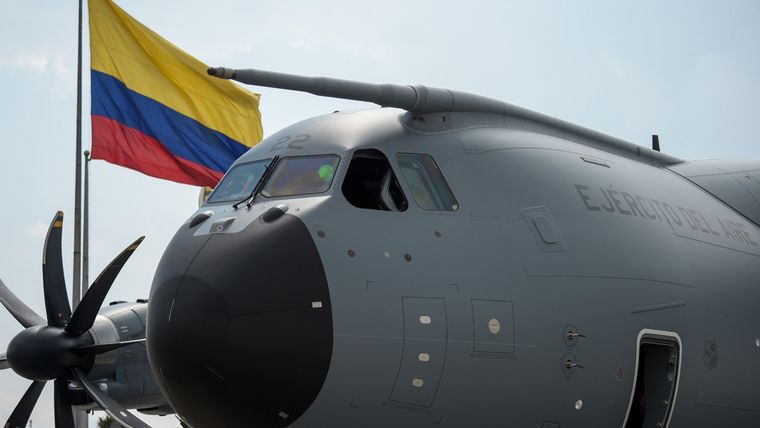Avión de transporte y logística Airbus A400M de la FAC, aeropuerto de Catam, Bogotá.