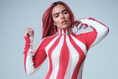 Karol G marca tendencia con sus diversos looks. Foto: ELLE USA