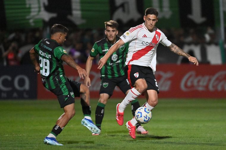 River enfrentará a San Martín en el Monumental.