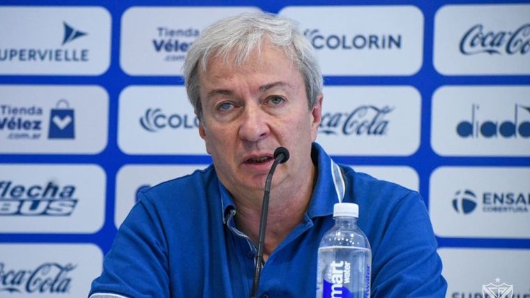 Berlanga, presidente de Vélez, reveló el motivo por el que Pol Fernández llegó a Godoy Cruz. Berlanga, presidente de Vélez, reveló el motivo por el que Pol Fernández llegó a Godoy Cruz.