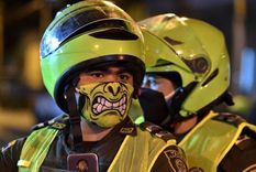 Como en otros países, la policía ha tenido que jugar un rol clave para mantener el aislamiento social en la pandemia.