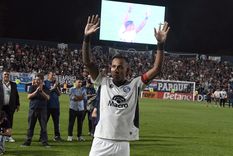 la imagen que subio sebastian villa e ilusiona a los hinchas de la lepra