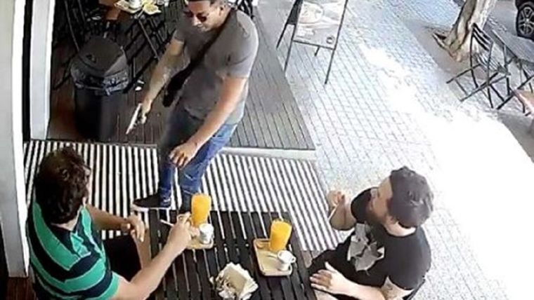 El asalto, a través de las cámaras de seguridad Foto: Captura de video