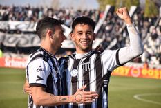 Gimnasia venció a San Martín de San Juan y sigue prendidisimo en la Zona A de la Primera Nacional Foto: Gimnasia de Mendoza Gimnasia venció a San Martín de San Juan y sigue prendidisimo en la Zona A de la Primera Nacional Foto: Gimnasia de Mendoza