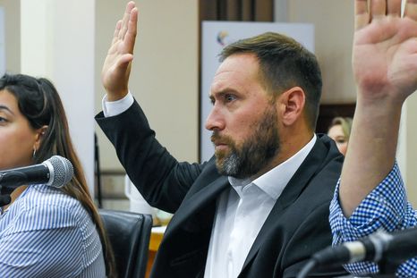 Jonatan Arce, el concejal de Bahía Blanca que renunció tras negarse a realizar un test de alcoholemia.