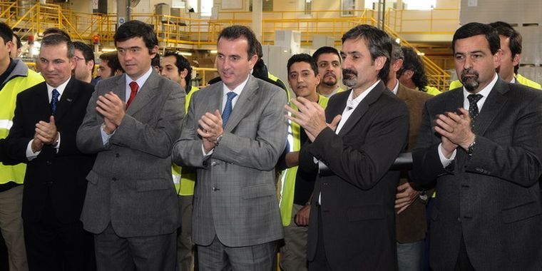 El gobernador, junto a Jorge Mayoral, secretario de Minería de la Nación. Foto: Alf Ponce / MDZ