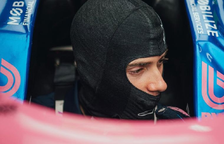 Mal inicio de fin de semana para los Alpine.