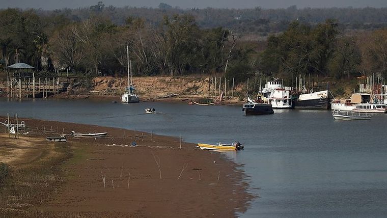 El Paraná perdió más de tres metros de altura en promedio debido a la sequía. Foto: REUTERS