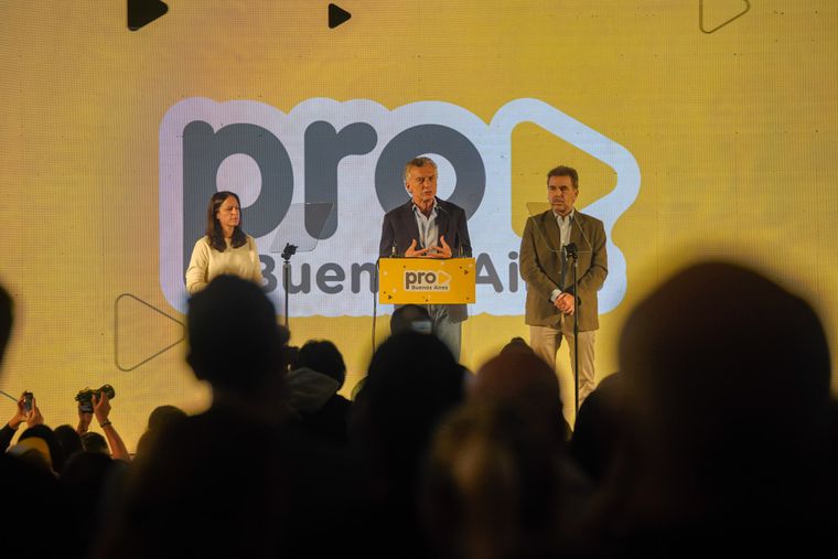 Mauricio Macri junto a Soledad Martínez y Cristian Ritondo Mauricio Macri junto a Soledad Martínez y Cristian Ritondo