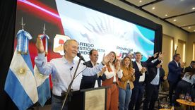 Juan Schiaretti encabezó este miércoles el primer encuentro de estrategia con el lanzamiento de su candidatura a diputao nacional por El exgobernador de Córdoba y actual primer candidato a diputado nacional por la alianza Provincias Unidas.