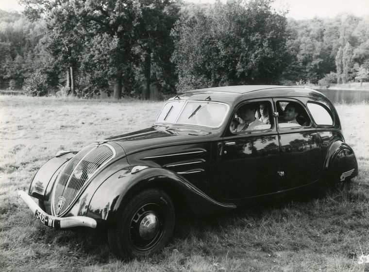 Peugeot 402