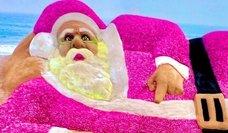 La enorme escultura realizada en India busca generar conciencia ambiental. Foto: Efe.