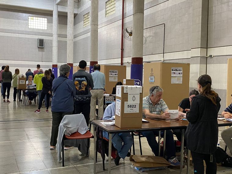 Las elecciones 2023 transcurren con normalidad en la Ciudad de Buenos Aires Foto: Brenda Funes
