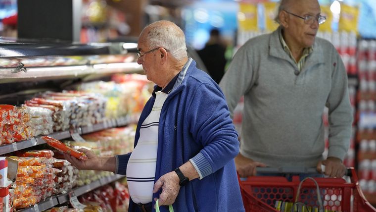 Alimentos y bebidas constituyen el rubro más sensible de la canasta básica total, y muestra grandes variaciones según la provincia.
