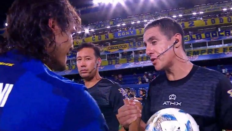 El momento que se volvió tendencia en las redes Foto: Captura Video