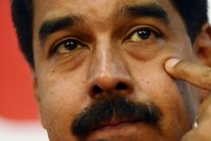 maduro niega ante colegas que nacio en colombia