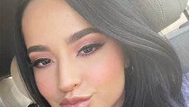 Becky G y las minifaldas con botas más sensuales Foto: Instagram