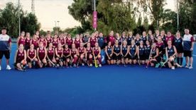 Los seleccionados de mamis hockey fueron presentados en el estadio de Godoy Cruz. Los seleccionados de mamis hockey fueron presentados en el estadio de Godoy Cruz.