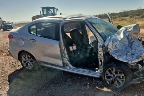 accidente en la ruta 7: fuerte choque entre un camion municipal y un auto accidente en la ruta 7: fuerte choque entre un camion municipal y un auto