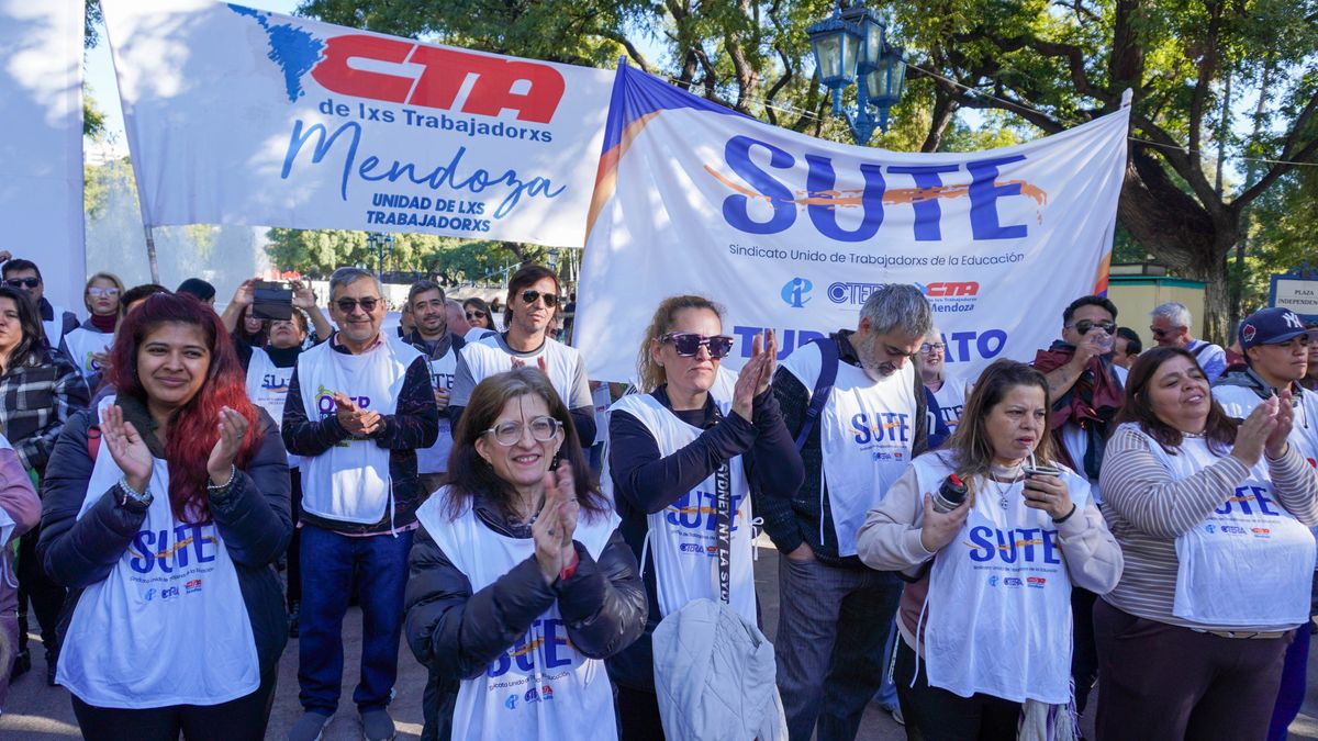 El SUTE confirmó su adhesión a la 4° Marcha Federal Universitaria