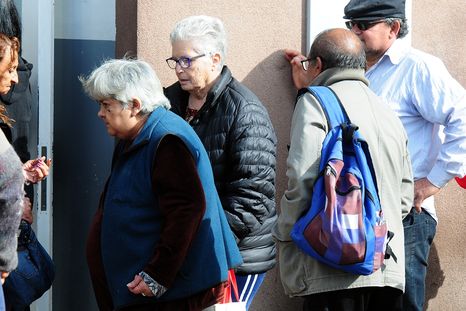 Anses anunció que habrá un sector de los jubilados que dejarán de recibir el bono de 70 mil pesos Foto: ALF PONCE MERCADO / MDZ Anses anunció que habrá un sector de los jubilados que dejarán de recibir el bono de 70 mil pesos Foto: ALF PONCE MERCADO / MDZ