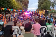 la biblioteca david blanco festejo el carnaval y tambien una buena noticia