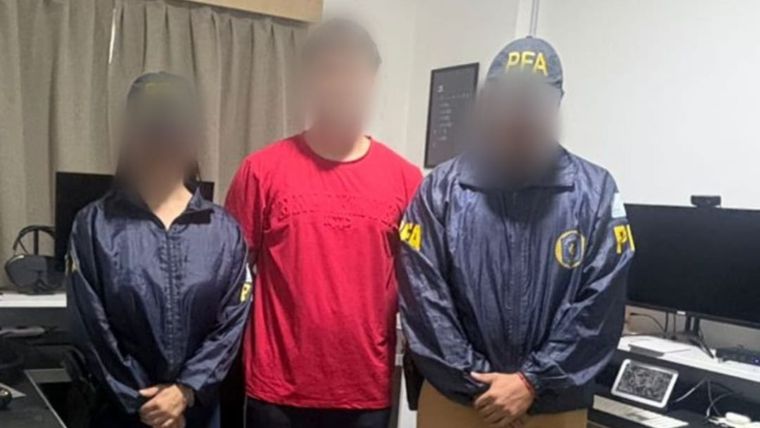 Durante el allanamiento se secuestraron notebooks, celulares y discos rígidos.&nbsp;