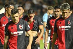 Newells sufrió una durísima derrota por 3 a 0 ante Banfield y profundizó su interminable crisis deportiva.&nbsp; 