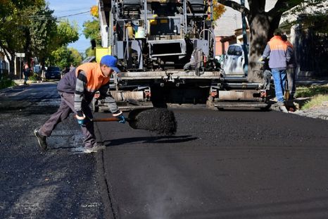 La comuna avanza con trabajos de mejora vial.