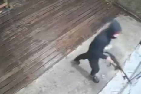 Tres ladrones perpetraron el robo a un kiosko en La Matanza con una escopeta como arma.&nbsp;