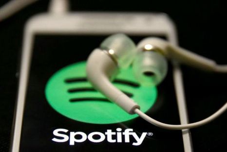 Por qué pierde dinero Spotify, uno de los servicios de música en línea más populares del mundo