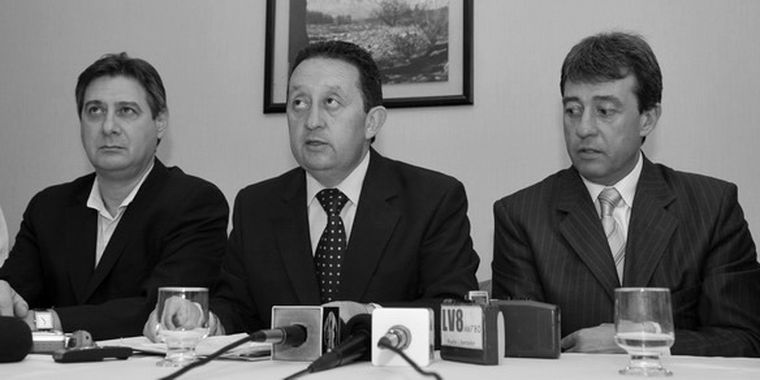 Félix trató de discimular el ruido que causó en el PJ local.