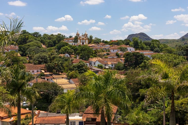 La ciudad con selva y casas coloniales que sorprende. La ciudad con selva y casas coloniales que sorprende. 