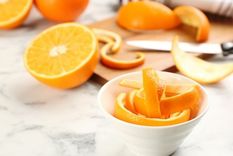 La cáscara de naranja posee diversos beneficios para la salud Foto: Shutterstock