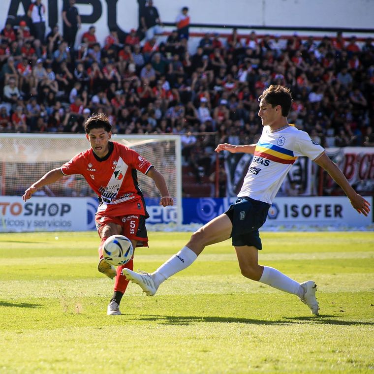 El Cruzado desperdició una gran oportunidad de sellar su boleto al Reducido por el segundo ascenso. El Cruzado desperdició una gran oportunidad de sellar su boleto al Reducido por el segundo ascenso. 