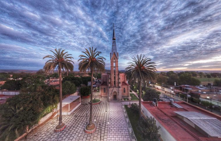En este pueblo de Guanajuato, la arquitectura colonial y los paisajes rurales invitan a descubrir la esencia más auténtica de México.