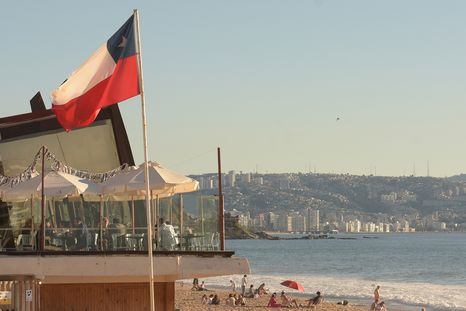 En Chile esperan más de 600.000 turistas, pese a la baja de 7% en los visitantes argentinos. En Chile esperan más de 600.000 turistas, pese a la baja de 7% en los visitantes argentinos.