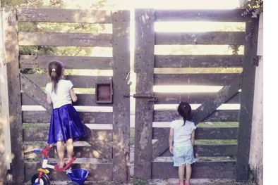 MDZol | ¿A quién estarán esperando? ¿A dónde van sus miradas?...