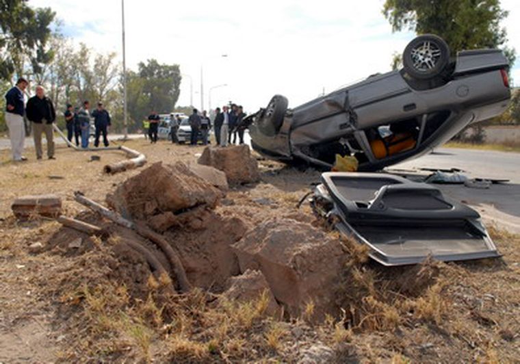El vehículo tuvo un principio de incendio. Foto: Nacho Gaffuri / MDZ