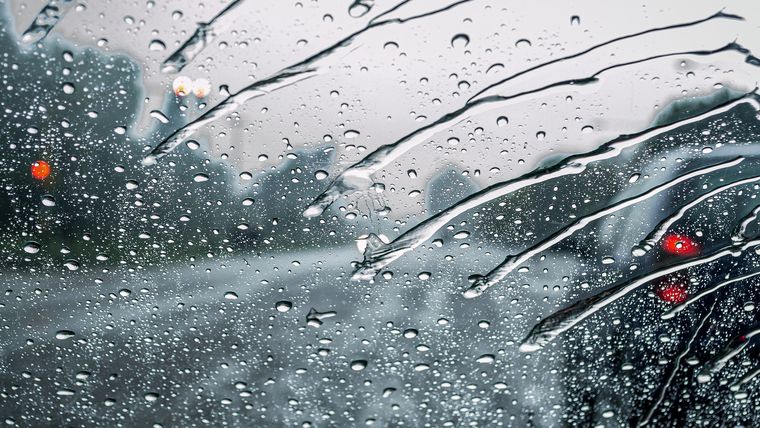 El pronóstico del SMN anticipa tormentas fuertes en Santa Fe y Entre Ríos durante el domingo.