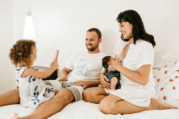A los Monos “les gusta divertirse con sus hijos”. Foto: Unsplash