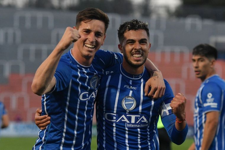 Ojeda clavó un buen zurdazo para la victoria de Godoy Cruz.