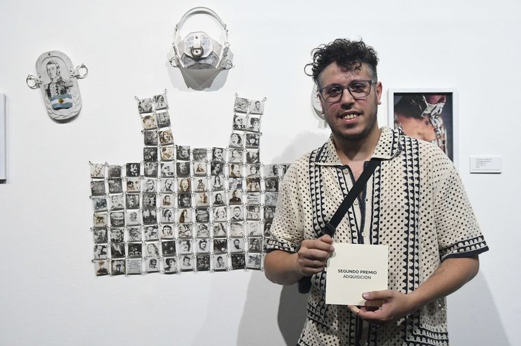 El Segundo Premio Adquisición quedó en manos de Rodrigo Barroso. El Segundo Premio Adquisición quedó en manos de Rodrigo Barroso.
